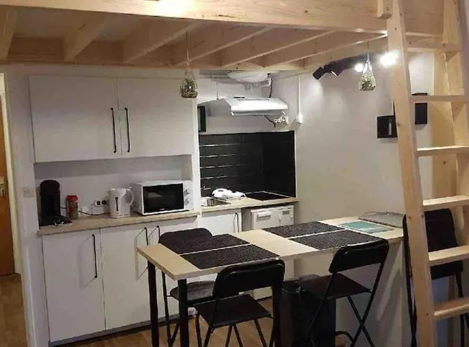 A La * Donville-les-Bains